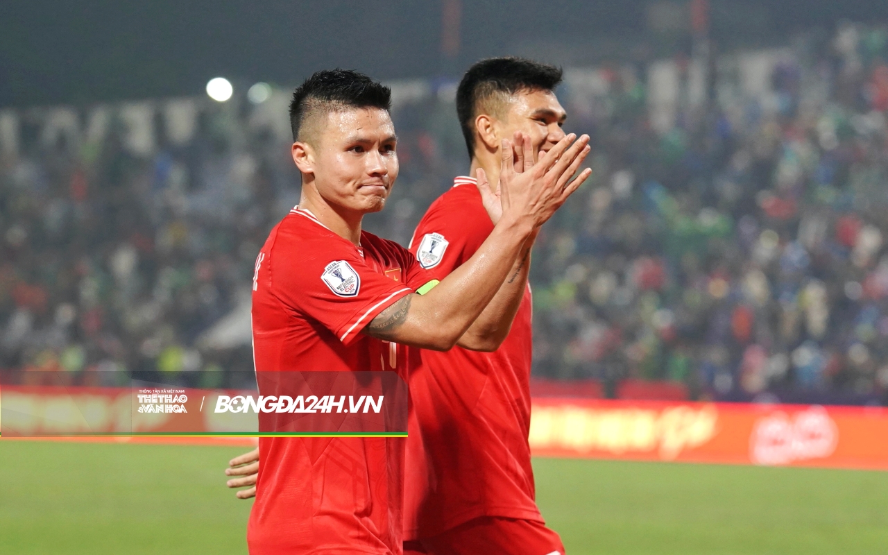 Màn trả nợ ngọt ngào của Quang Hải 1
