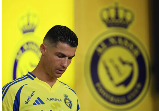 Ronaldo co the roi Al-Nassr vao mua he nay.
