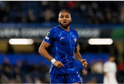 Arsenal duoc cho la tham gia vao cuoc dua gianh Christopher Nkunku.
