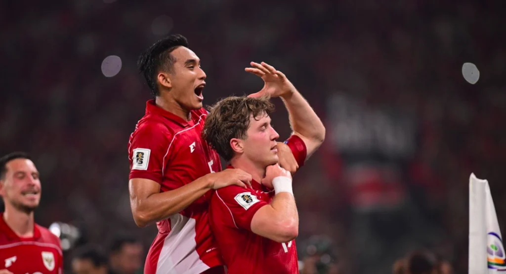 Tuyển Indonesia làm tan nát giấc mơ dự World Cup 2026 của Trung Quốc - Ảnh 1.