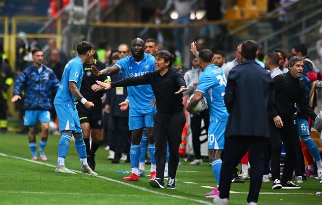 Antonio Conte thừa nhận trải qua mùa giải khó khăn nhất sự nghiệp 1