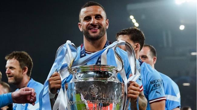 CHÍNH THỨC Kyle Walker chia tay Man City gia nhập AC Milan 1