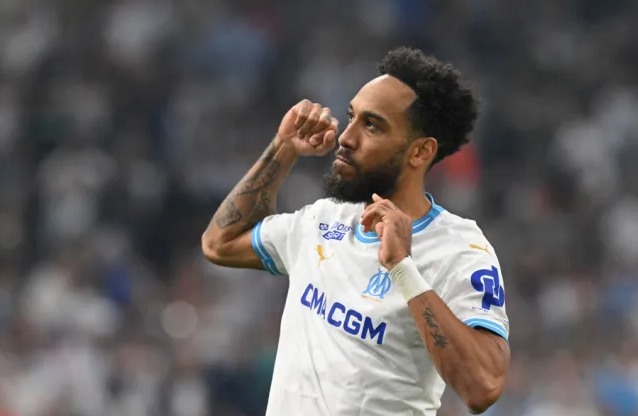 Chuyện gì đã xảy ra với Aubameyang trong những ngày tháng cuối cùng ở Arsenal 5
