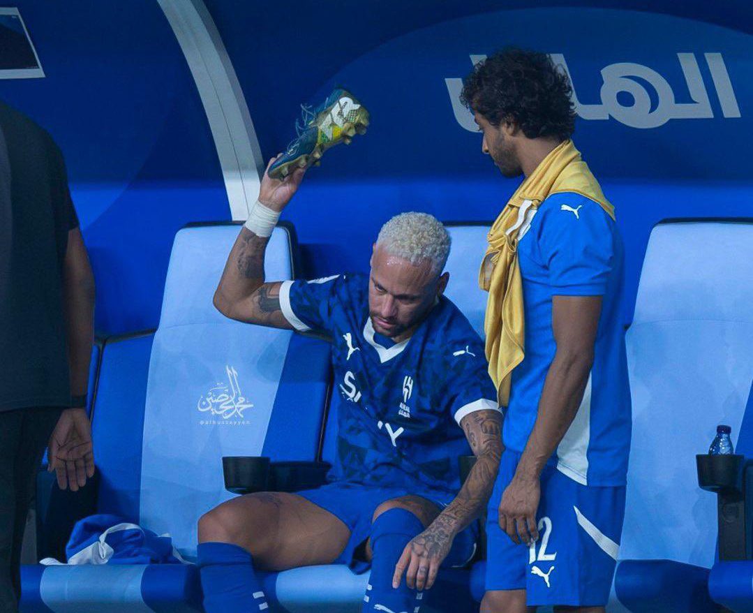 Dù sao đi nữa, Neymar nên được nhớ đến như một huyền thoại 1