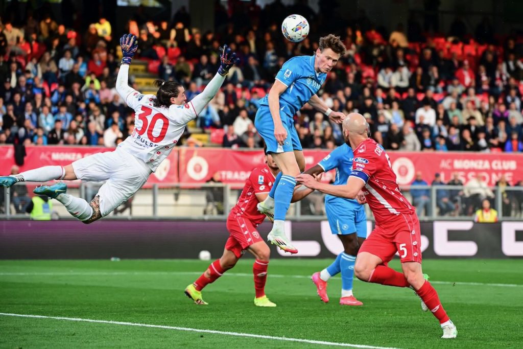 McTominay và đồng đội có thể phải đá playoff để xác định ngôi vương 1