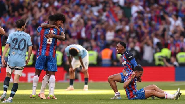 Nhận định Man City vs Bournemouth (2h00 ngày 215) Man xanh đòi nợ 1