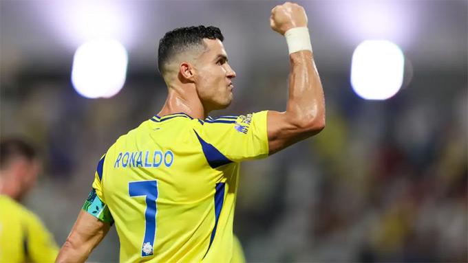 Ronaldo vẫn có thể kiếm được thù lao lớn dù tuổi tác đã ngoài 40